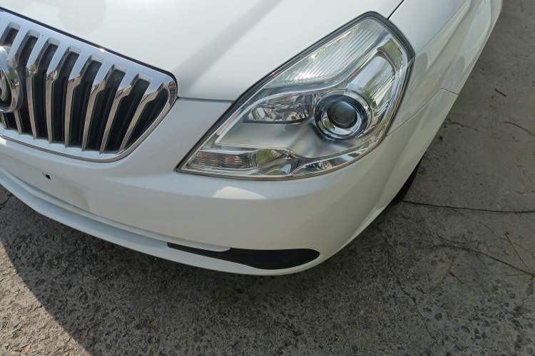 Used Buick Excelle 2015 1.5L Automatic Classic Model Left Front Headlight