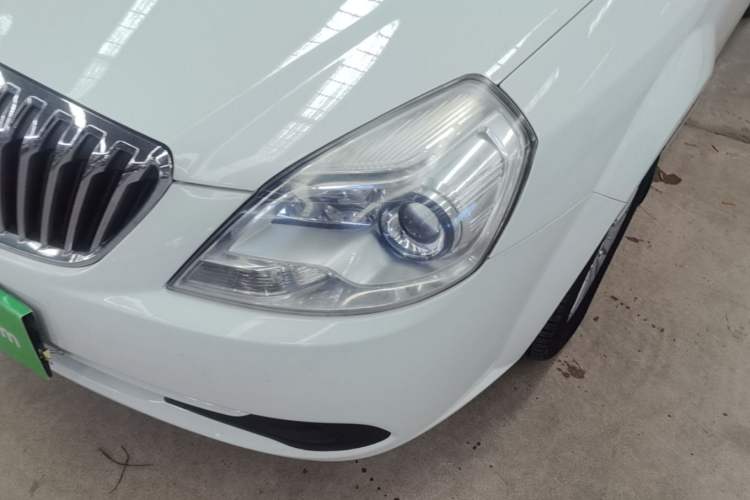 Used Buick Excelle 2015 1.5L Automatic Classic Model Left Front Headlight