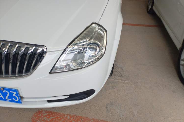 Used Buick Excelle 2015 1.5L Automatic Classic Model Left Front Headlight