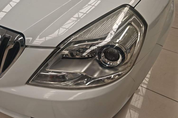Used Buick Excelle 2015 1.5L Manual Classic Trim Left Front Headlight