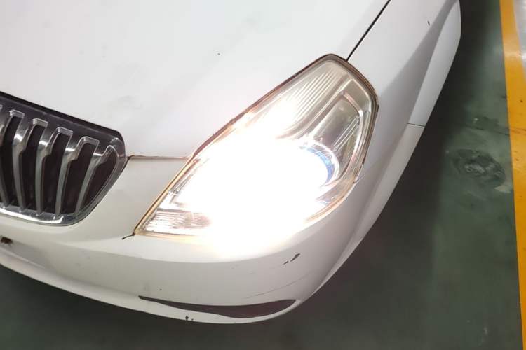 Used Buick Excelle 2015 1.5L Automatic Classic Model Left Front Headlight