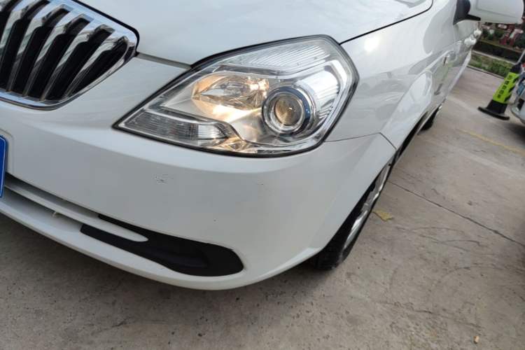 Used Buick Excelle 2015 1.5L Automatic Classic Model Left Front Headlight