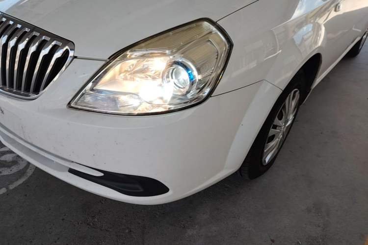 Used Buick Excelle 2015 1.5L Automatic Classic Model Left Front Headlight