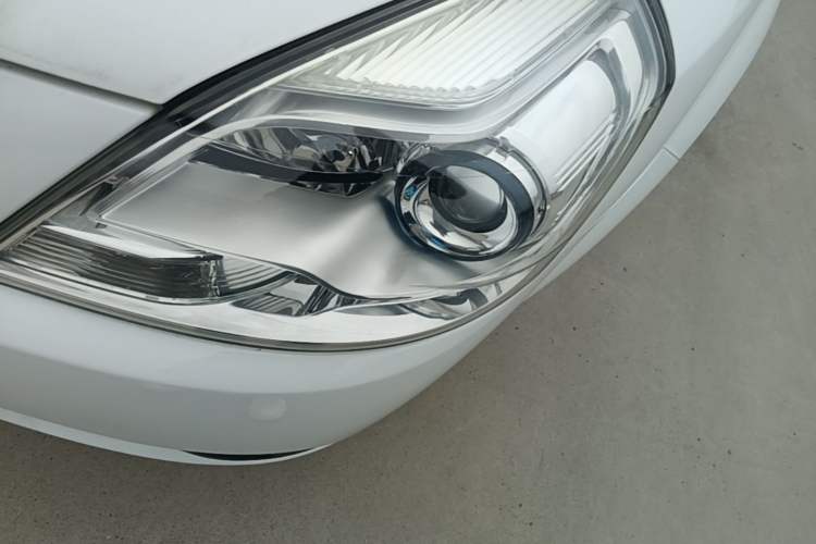 Used Buick Excelle 2015 1.5L Automatic Classic Model Left Front Headlight