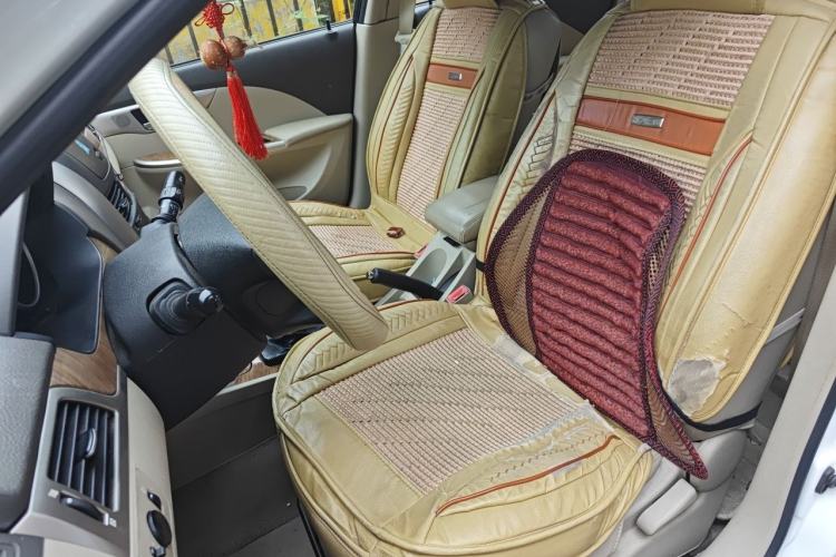 Used Buick Excelle 2015 1.5L Manual Classic Trim Left Front Seat