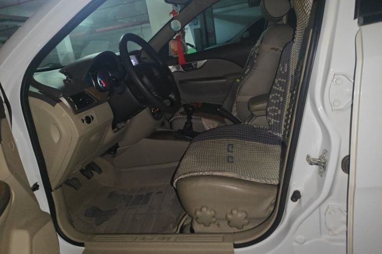 Used Buick Excelle 2015 1.5L Manual Classic Trim Left Front Seat