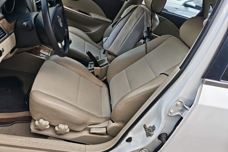 Used Buick Excelle 2015 1.5L Manual Classic Trim Left Front Seat