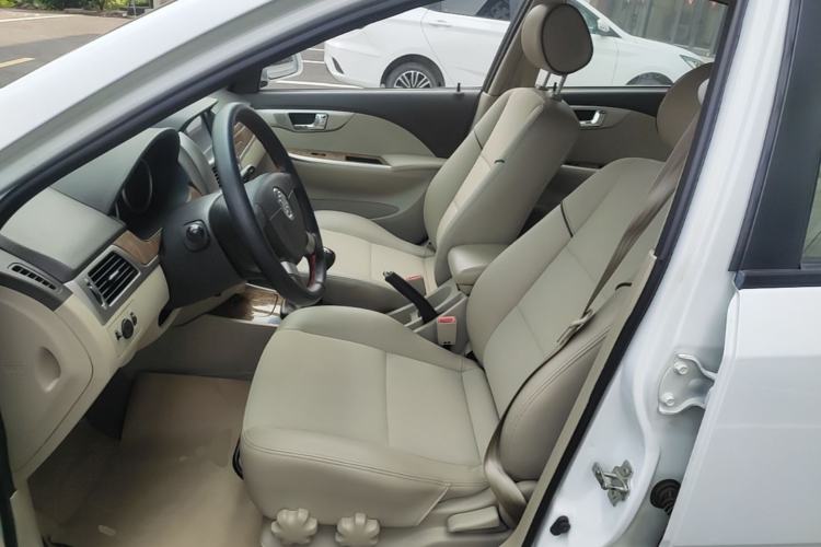 Used Buick Excelle 2015 1.5L Manual Classic Trim Left Front Seat
