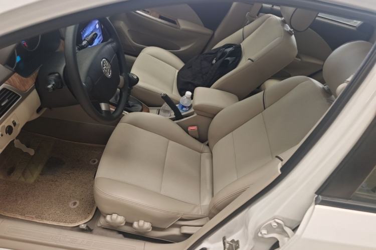 Used Buick Excelle 2015 1.5L Manual Classic Trim Left Front Seat