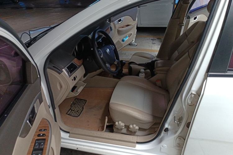 Used Buick Excelle 2015 1.5L Manual Classic Trim Left Front Seat