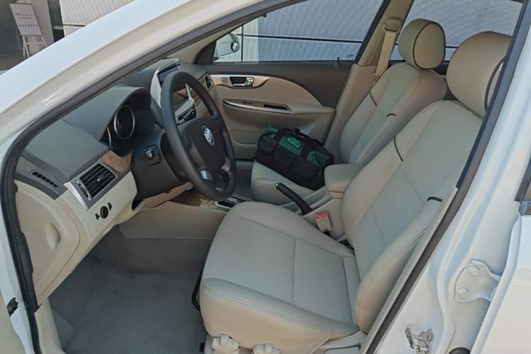 Used Buick Excelle 2015 1.5L Automatic Classic Model Left Front Seat