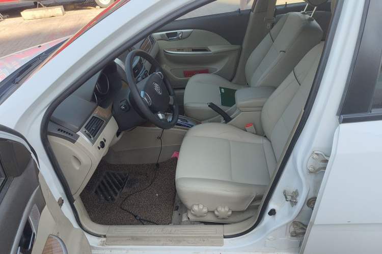 Used Buick Excelle 2015 1.5L Automatic Classic Model Left Front Seat