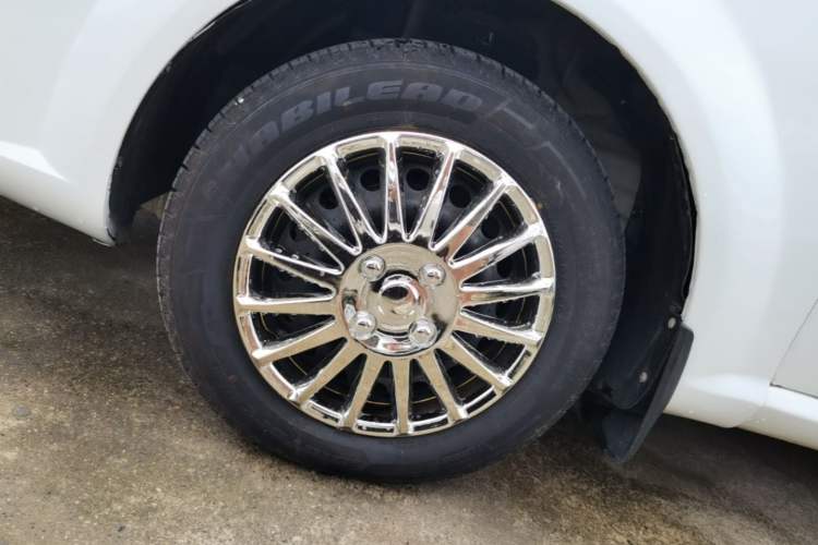 Used Buick Excelle 2015 1.5L Automatic Classic Model Left Front Wheel Hub