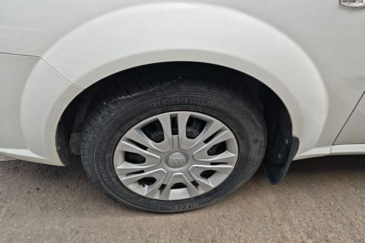 Used Buick Excelle 2015 1.5L Manual Classic Trim Left Front Wheel Hub