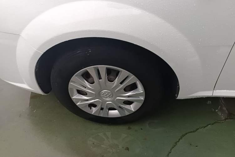 Used Buick Excelle 2015 1.5L Automatic Classic Model Left Front Wheel Hub