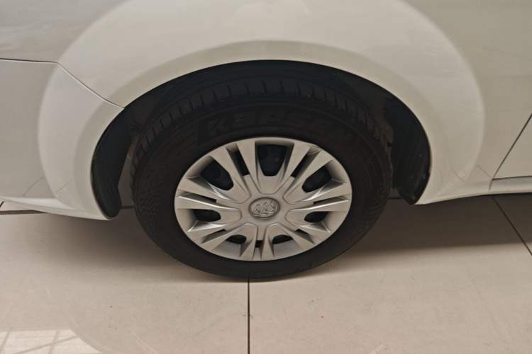 Used Buick Excelle 2015 1.5L Manual Classic Trim Left Front Wheel Hub