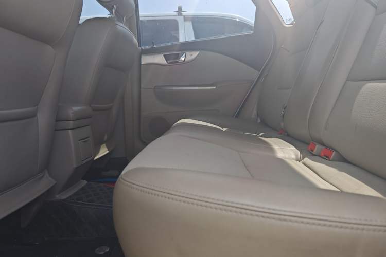 Used Buick Excelle 2015 1.5L Automatic Classic Model Left Rear Seat