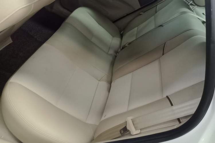 Used Buick Excelle 2015 1.5L Automatic Classic Model Left Rear Seat