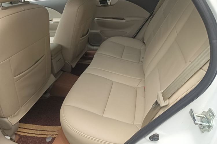 Used Buick Excelle 2015 1.5L Automatic Classic Model Left Rear Seat