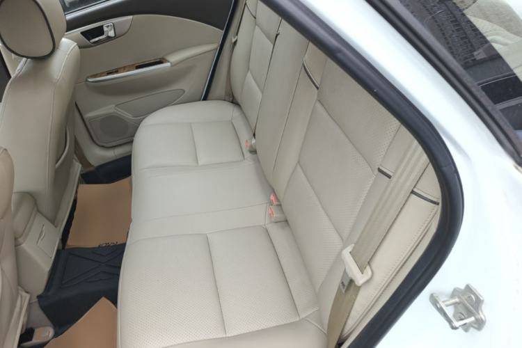 Used Buick Excelle 2015 1.5L Automatic Classic Model Left Rear Seat