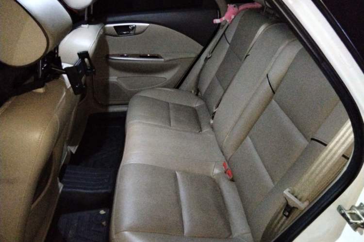 Used Buick Excelle 2015 1.5L Automatic Classic Model Left Rear Seat