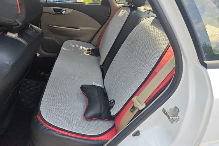 Used Buick Excelle 2015 1.5L Manual Classic Trim Left Rear Seat