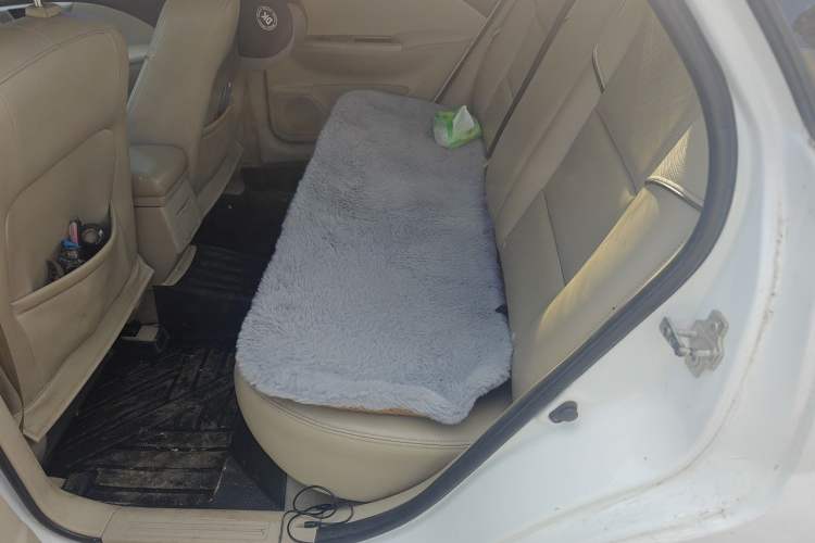 Used Buick Excelle 2015 1.5L Manual Luxury Model Left Rear Seat
