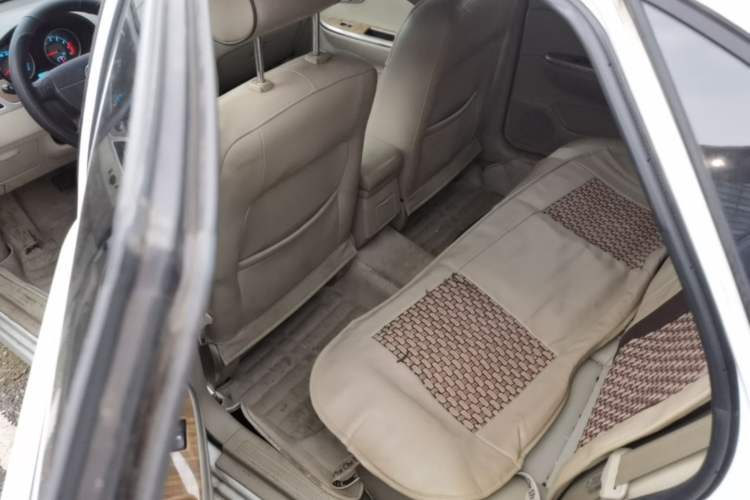 Used Buick Excelle 2015 1.5L Automatic Classic Model Left Rear Seat