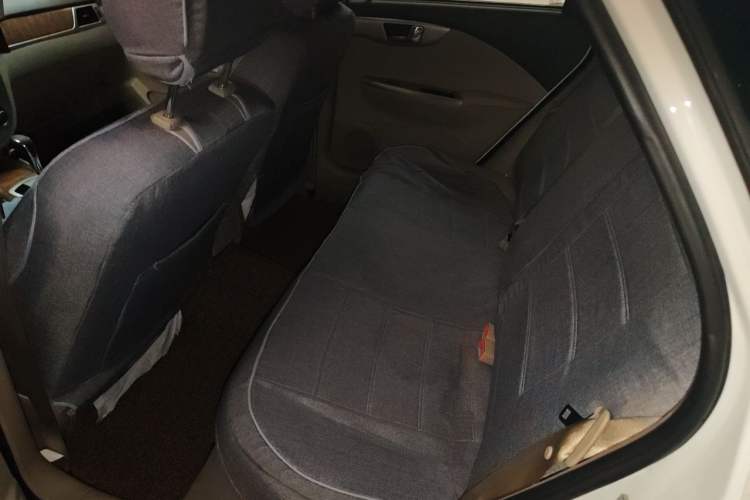 Used Buick Excelle 2015 1.5L Automatic Classic Model Left Rear Seat