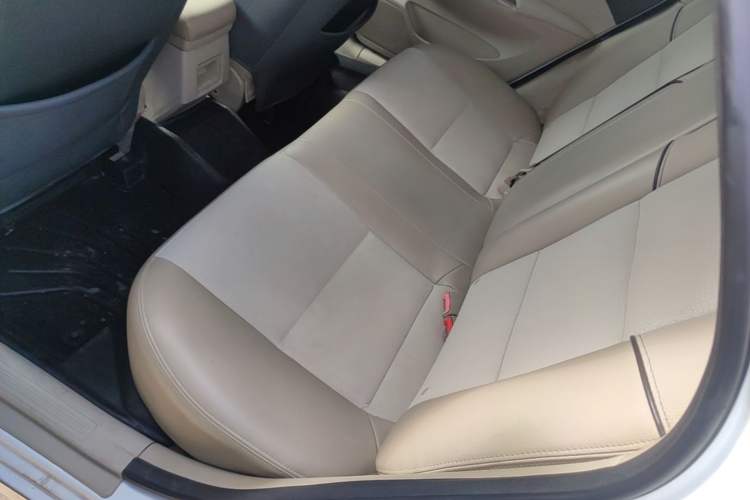Used Buick Excelle 2015 1.5L Automatic Classic Model Left Rear Seat