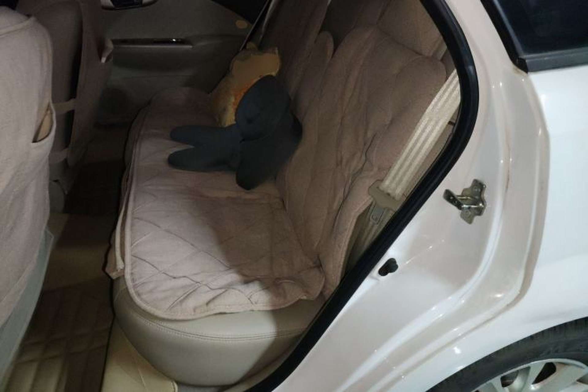 Used Buick Excelle 2015 1.5L Automatic Classic Model Left Rear Seat