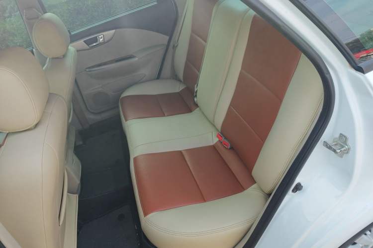 Used Buick Excelle 2015 1.5L Automatic Classic Model Left Rear Seat