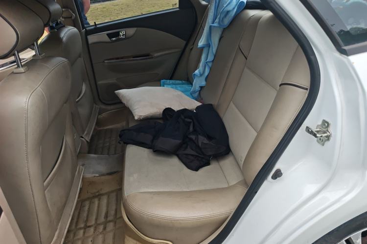 Used Buick Excelle 2015 1.5L Automatic Classic Model Left Rear Seat
