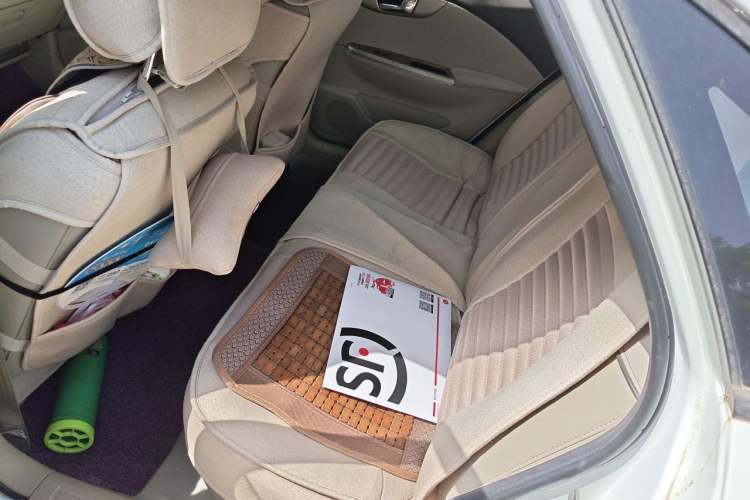 Used Buick Excelle 2015 1.5L Automatic Classic Model Left Rear Seat