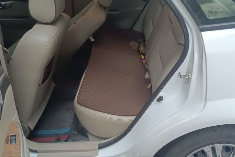 Used Buick Excelle 2015 1.5L Automatic Classic Model Left Rear Seat