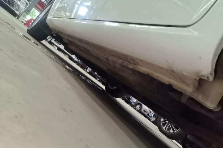 Used Buick Excelle 2015 1.5L Automatic Classic Model Left Side Sill