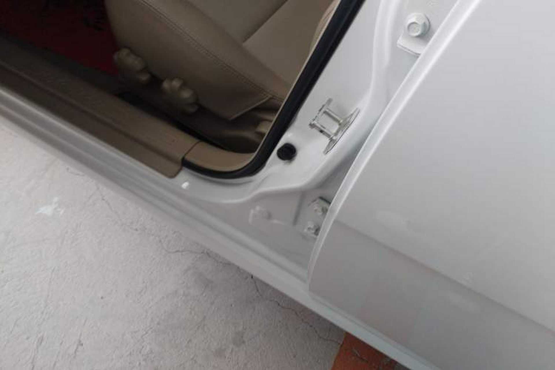 Used Buick Excelle 2015 1.5L Automatic Classic Model Left Side Sill