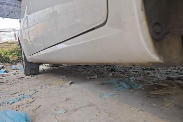 Used Buick Excelle 2015 1.5L Automatic Luxury Edition Left Side Sill