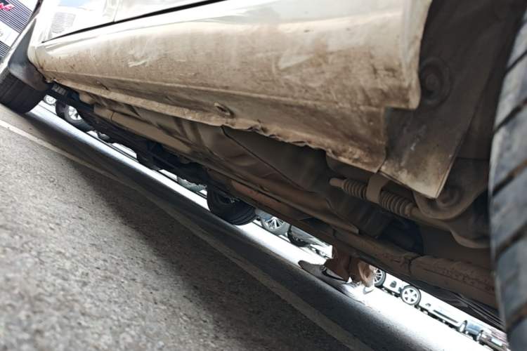 Used Buick Excelle 2015 1.5L Manual Classic Trim Left Side Sill