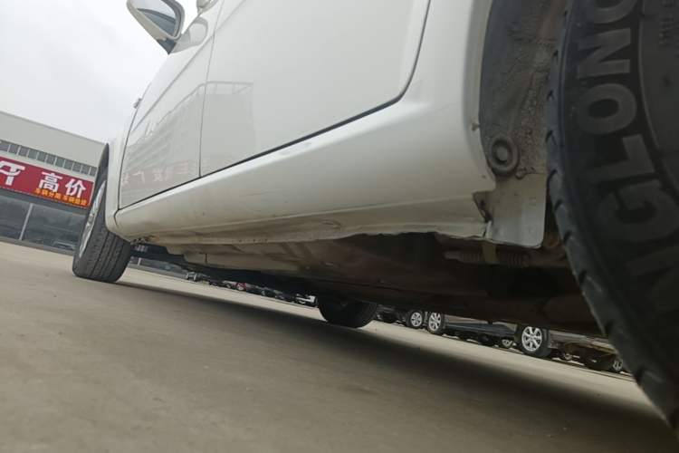 Used Buick Excelle 2015 1.5L Automatic Classic Model Left Side Sill