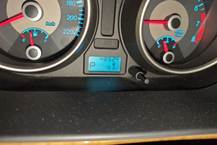 Used Buick Excelle 2015 1.5L Automatic Classic Model Odometer Close Up
