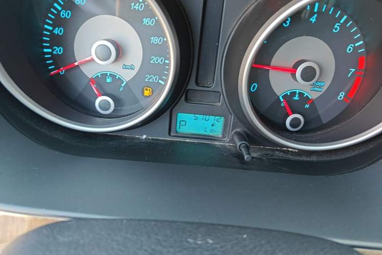 Used Buick Excelle 2015 1.5L Automatic Classic Model Odometer Close Up
