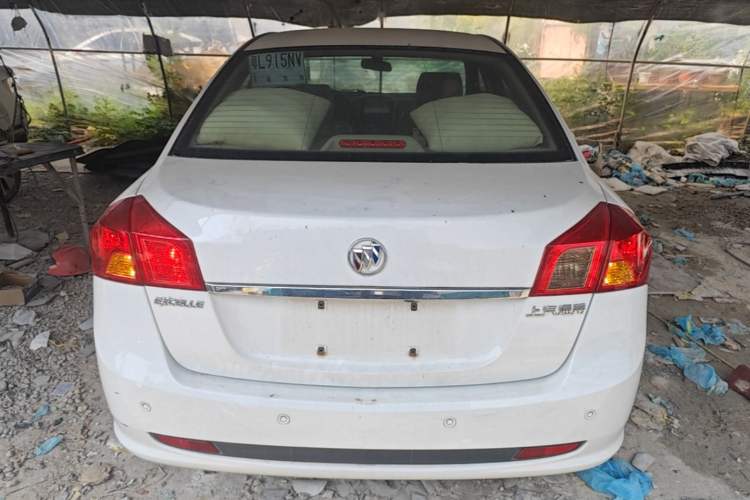 Used Buick Excelle 2015 1.5L Automatic Luxury Edition Rear
