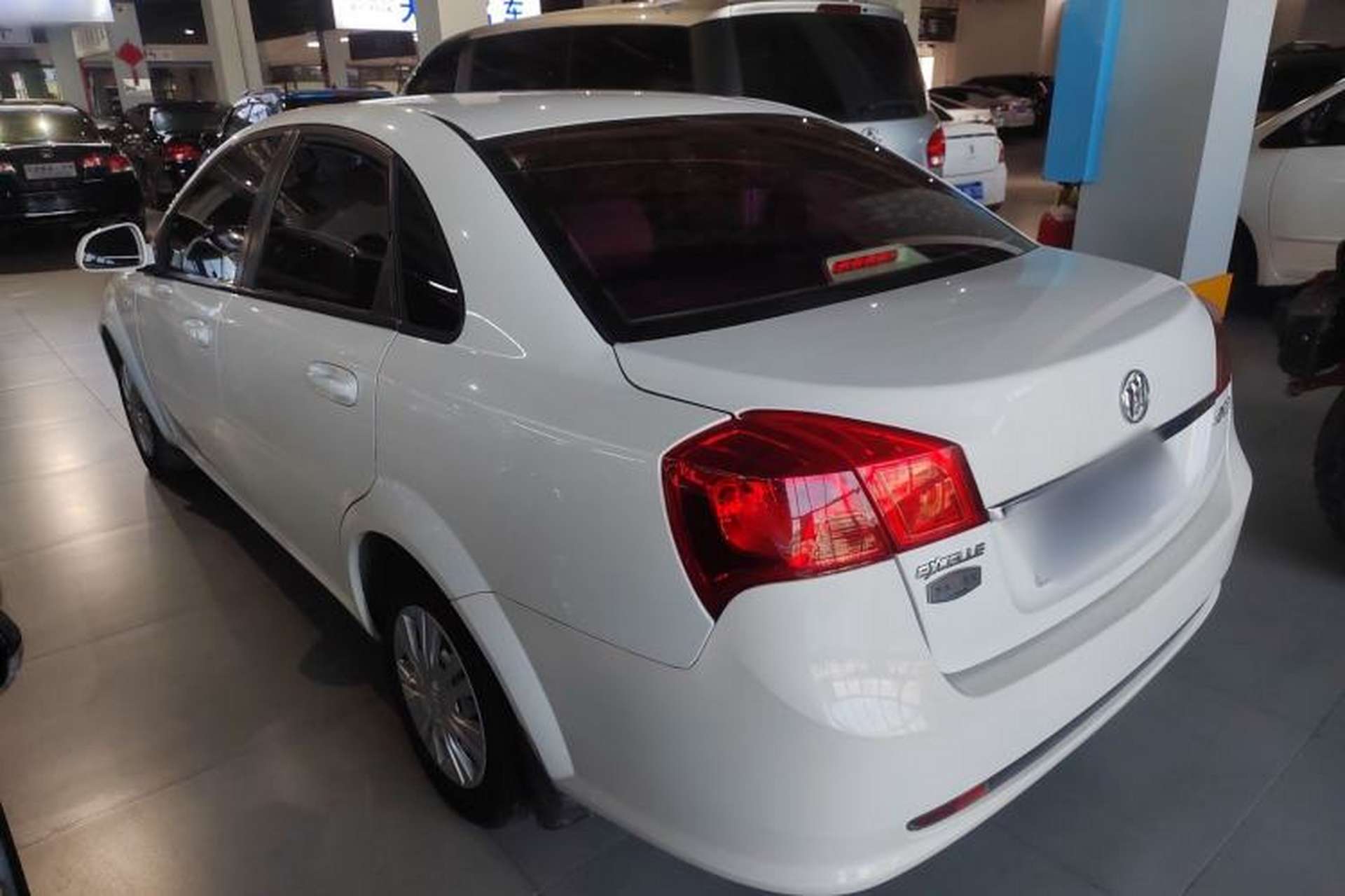 Used Buick Excelle 2015 1.5L Automatic Classic Model Rear Left 45 Deg