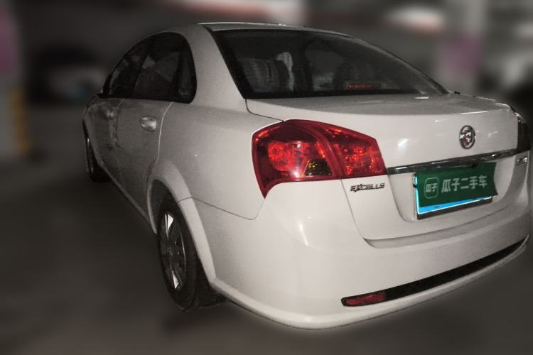 Used Buick Excelle 2015 1.5L Manual Classic Trim Rear Left 45 Deg