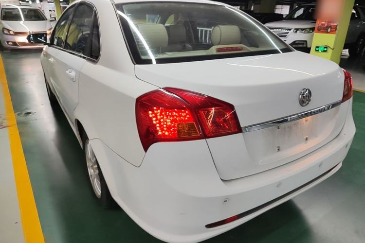 Used Buick Excelle 2015 1.5L Automatic Classic Model Rear Left 45 Deg
