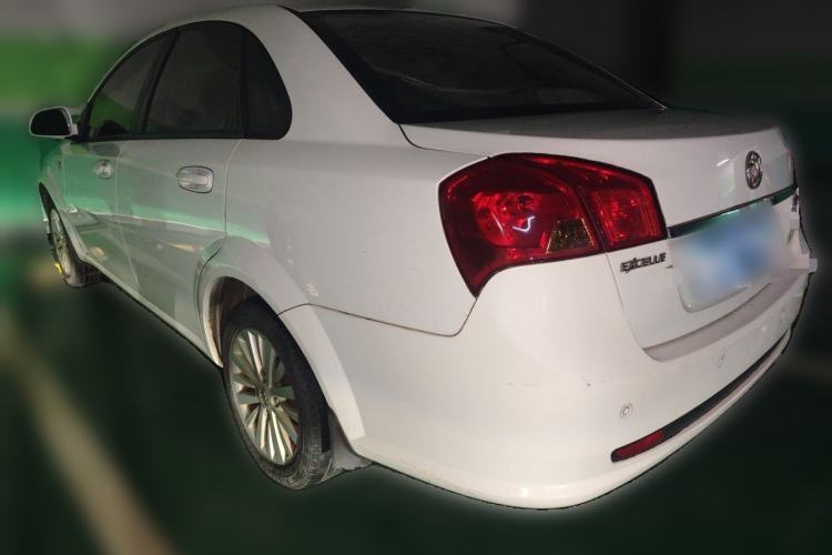 Used Buick Excelle 2015 1.5L Manual Luxury Model Rear Left 45 Deg