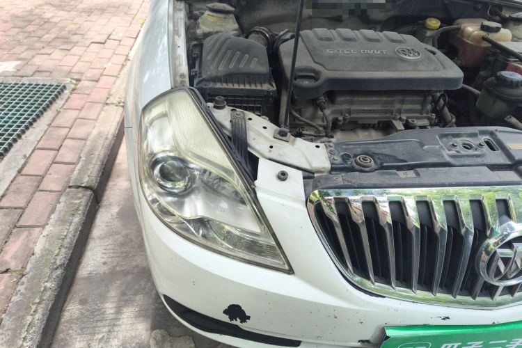 Used Buick Excelle 2015 1.5L Manual Classic Trim Right Front Headlight