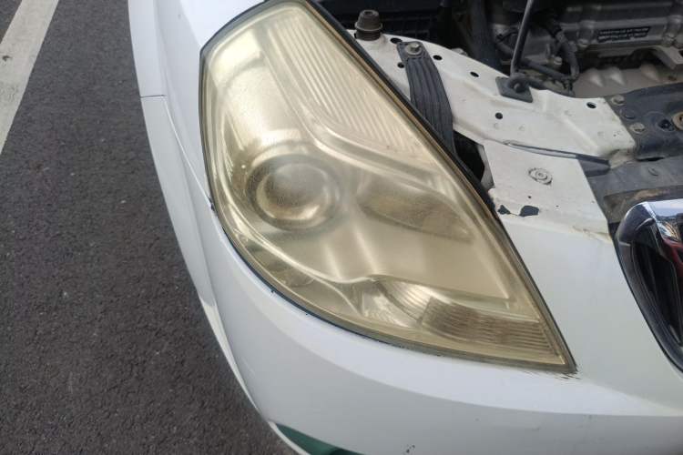 Used Buick Excelle 2015 1.5L Manual Classic Trim Right Front Headlight