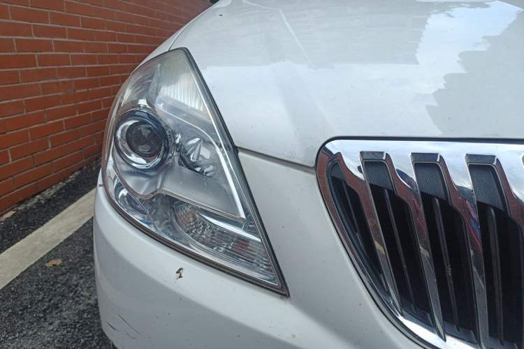 Used Buick Excelle 2015 1.5L Manual Classic Trim Right Front Headlight